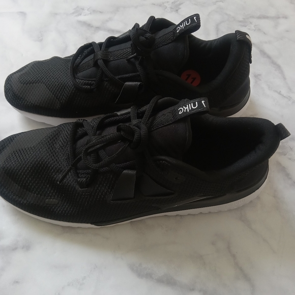 Black Nike renew size 11 - Picture 3 of 5